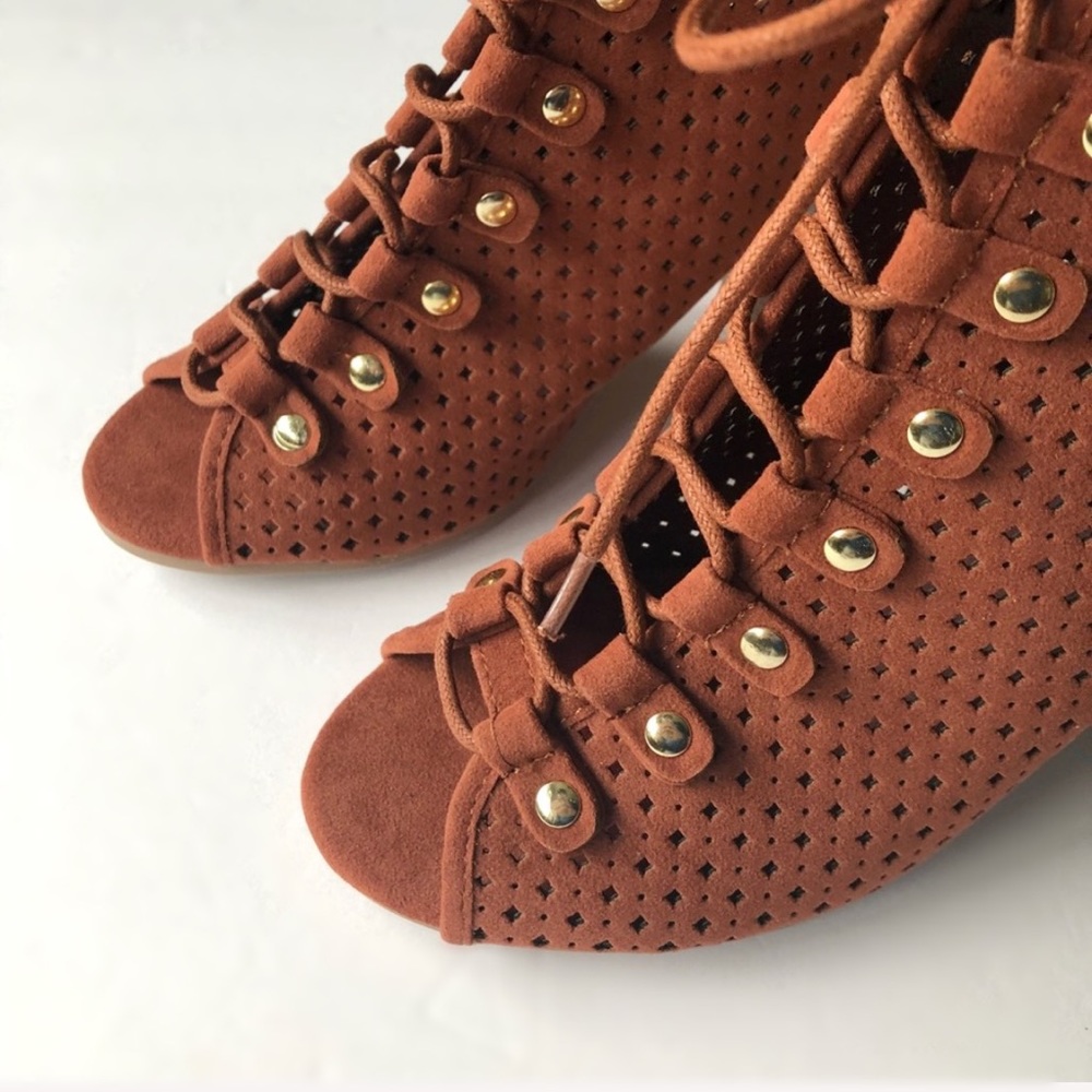 Amber lazer cut lace up peep toe booties - Picture 5 of 5